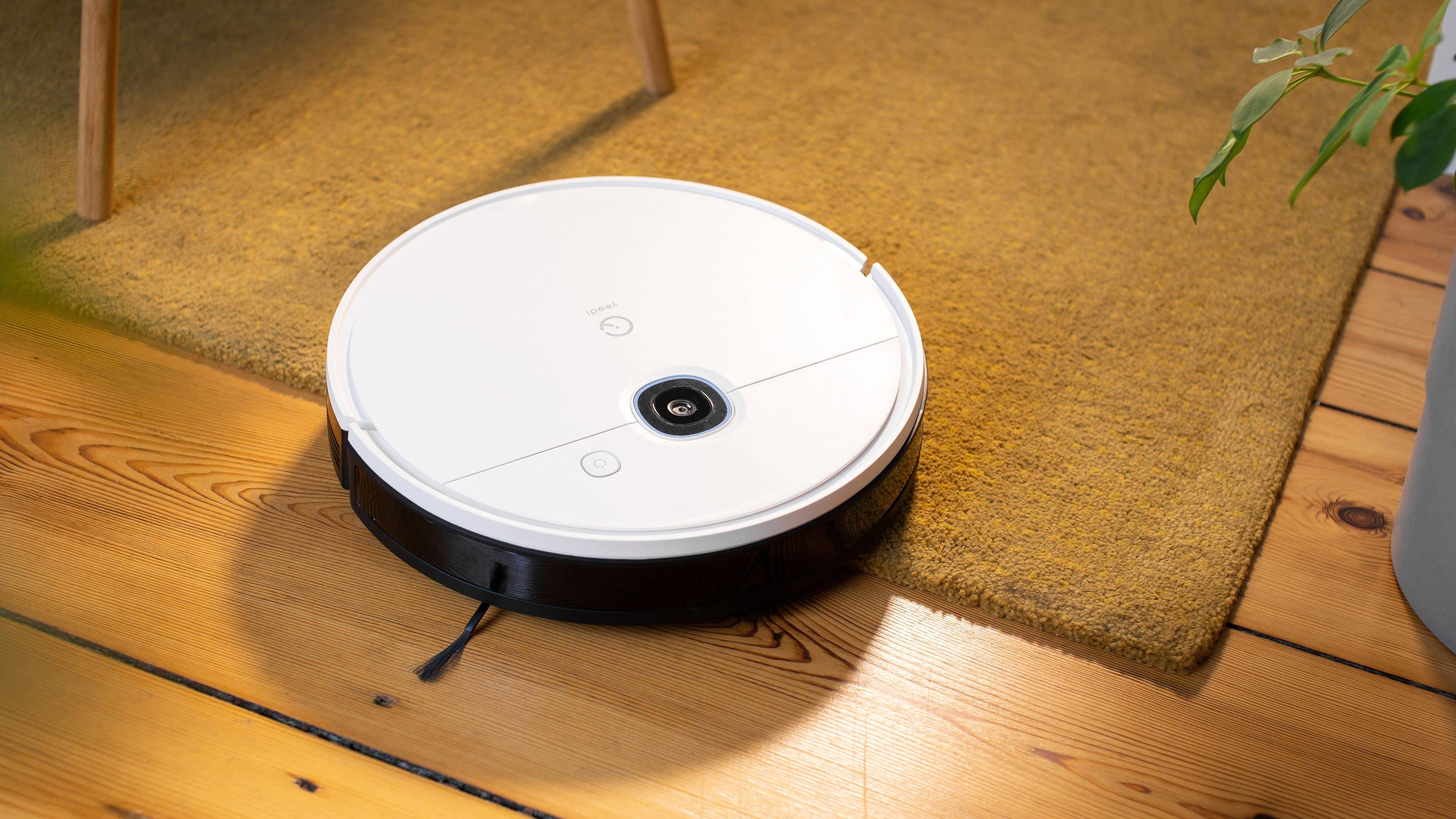 Yeedi Vac Max vacuum cleaner