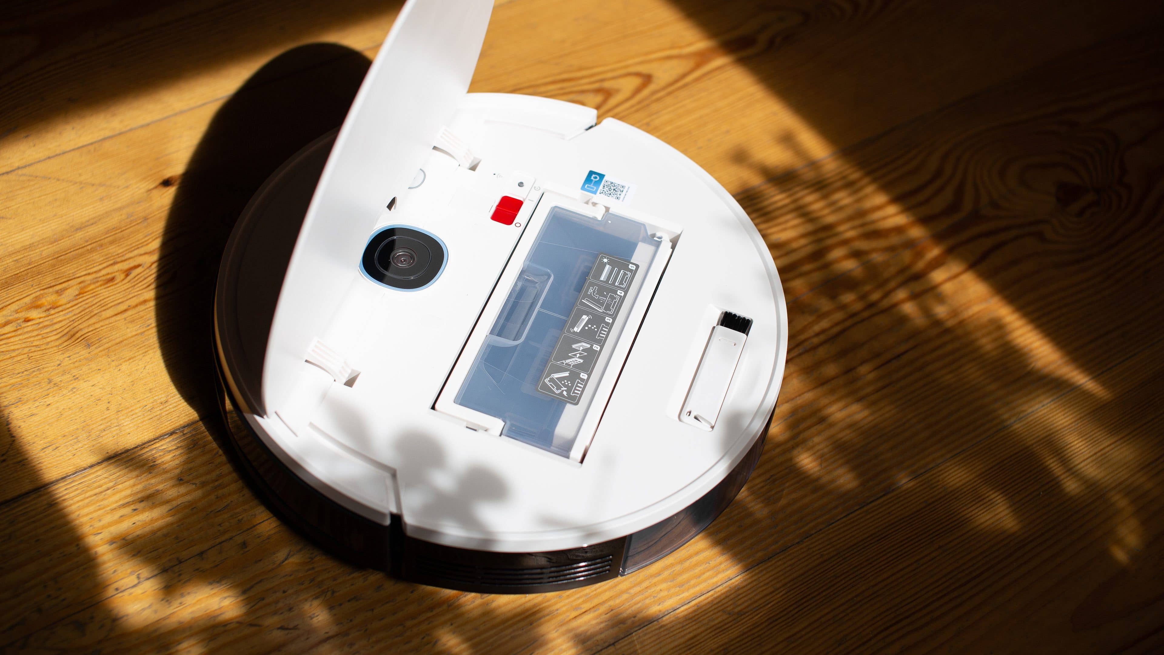 Yeedi Vac Max vacuum cleaner