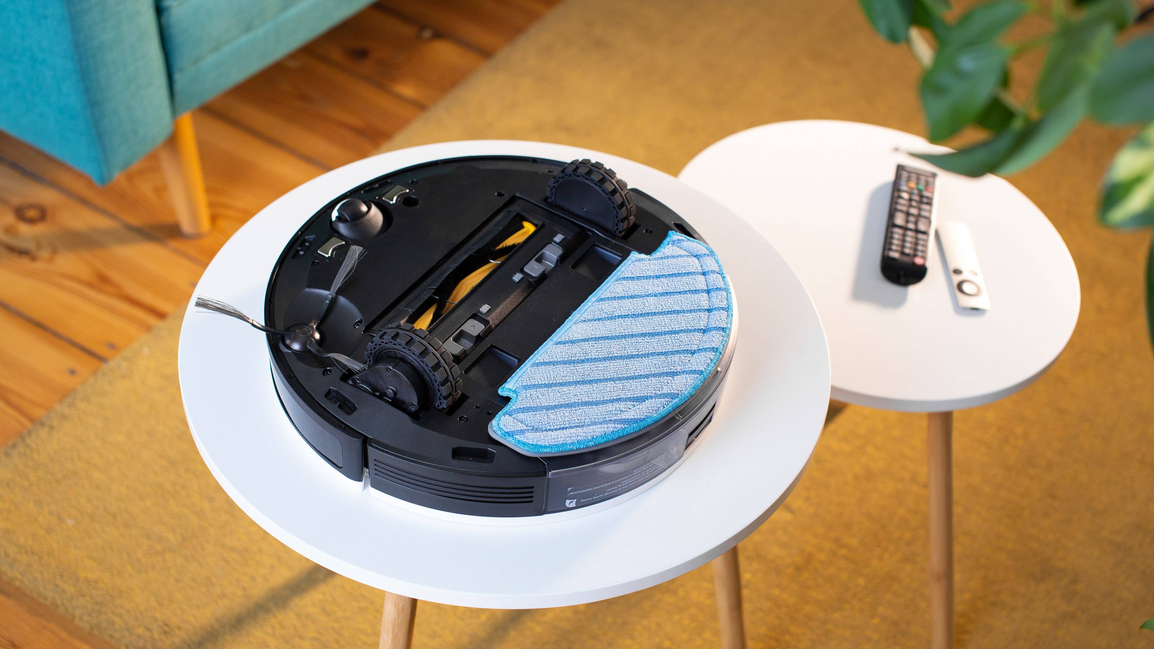 Yeedi Vac Max vacuum cleaner