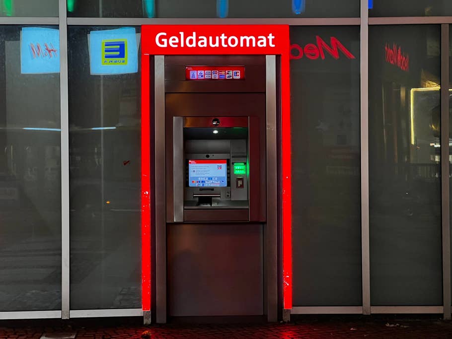 Apple iPhone 13 Pro Max review, camera test, night mode