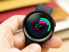 Tracking measurements on the screen of the Samsung Galaxy Watch 5 Pro