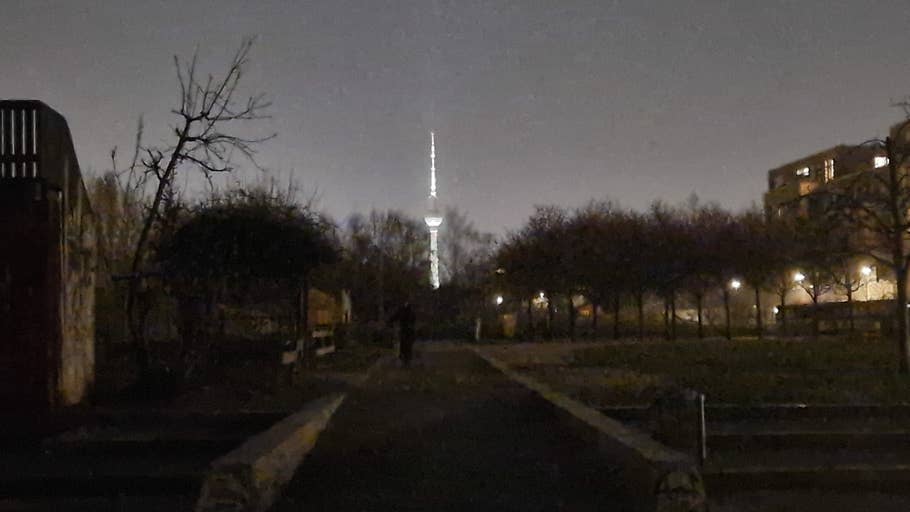 Samsung Galaxy S22 Review images