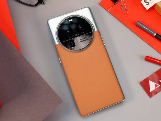 OnePlus 12 Shows Off New Periscope Camera in Renders
