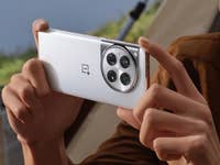 OnePlus 12's new color white