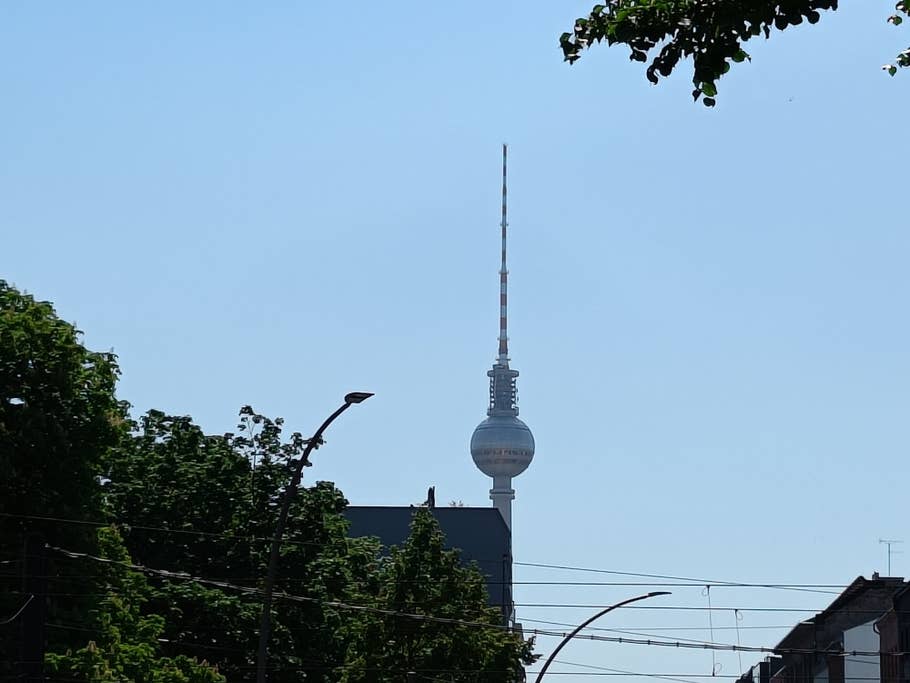 OnePlus Nord 2T photo gallery