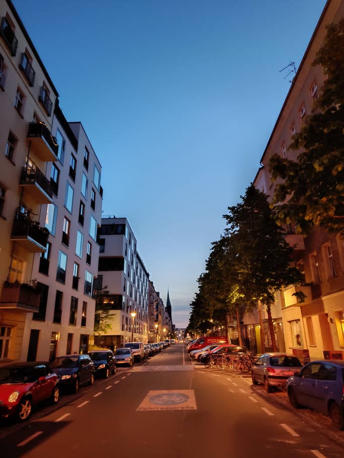 OnePlus Nord 2T photo gallery