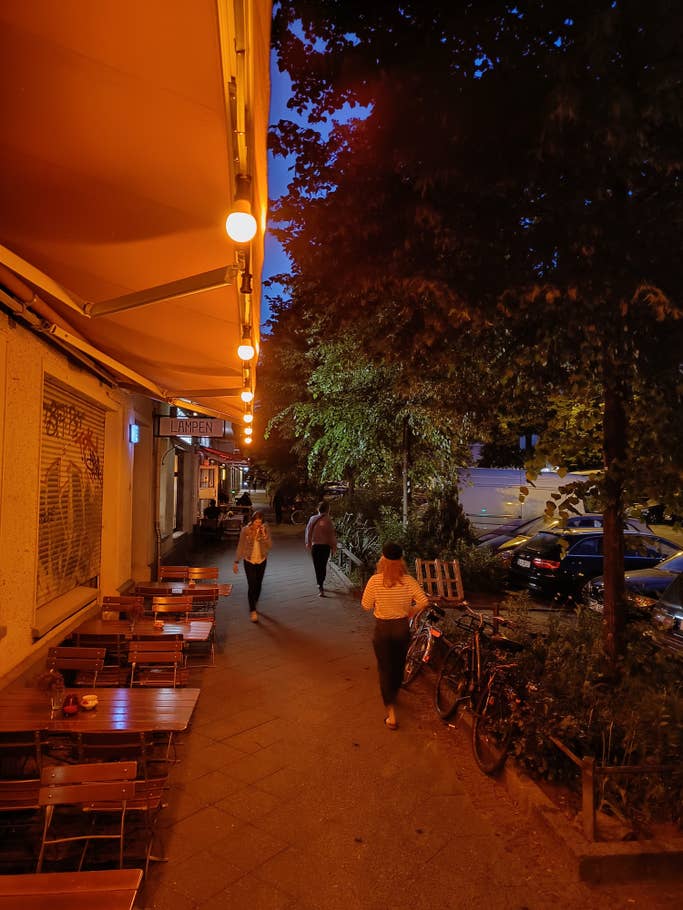 OnePlus Nord 2T photo gallery