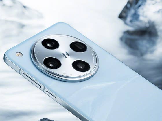 Oppo’s New Camera Phone May Take the Zoom King Title from Samsung