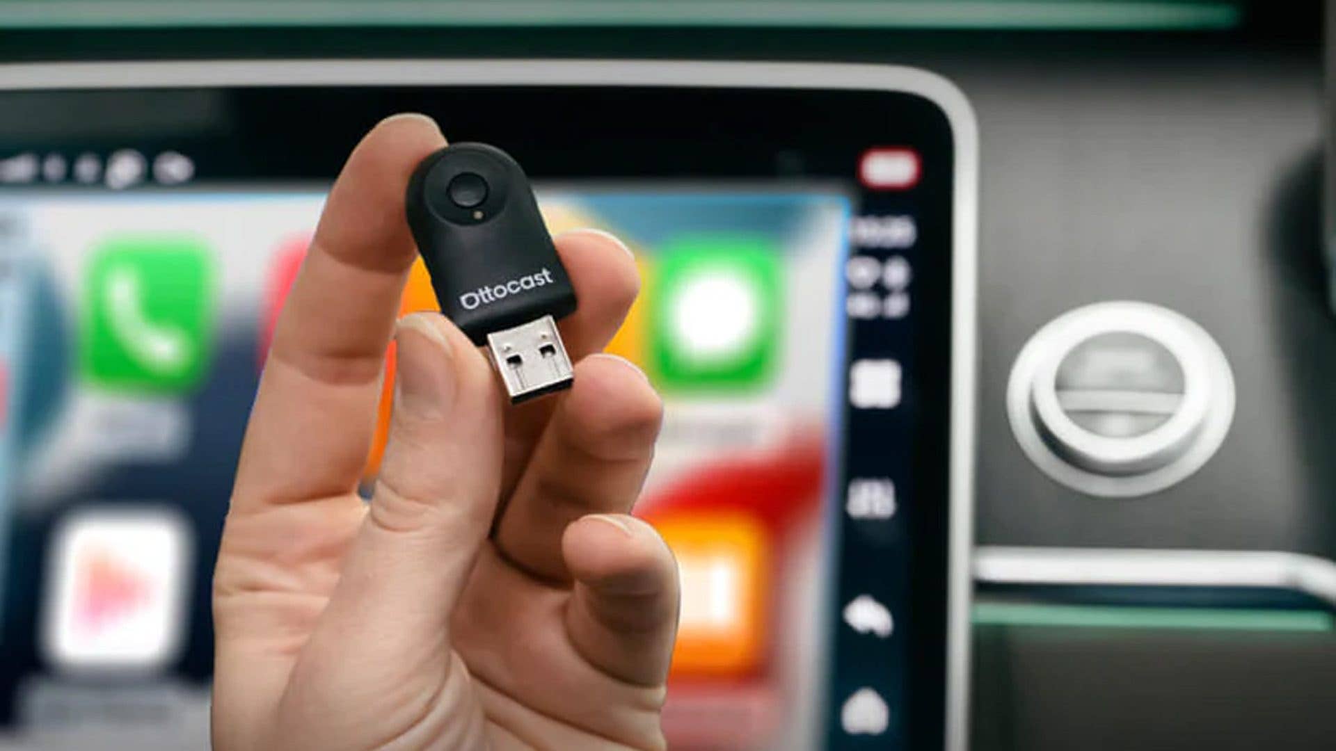 Ottocast Mini 2-in-1 wireless Apple CarPlay and Android Auto adapter