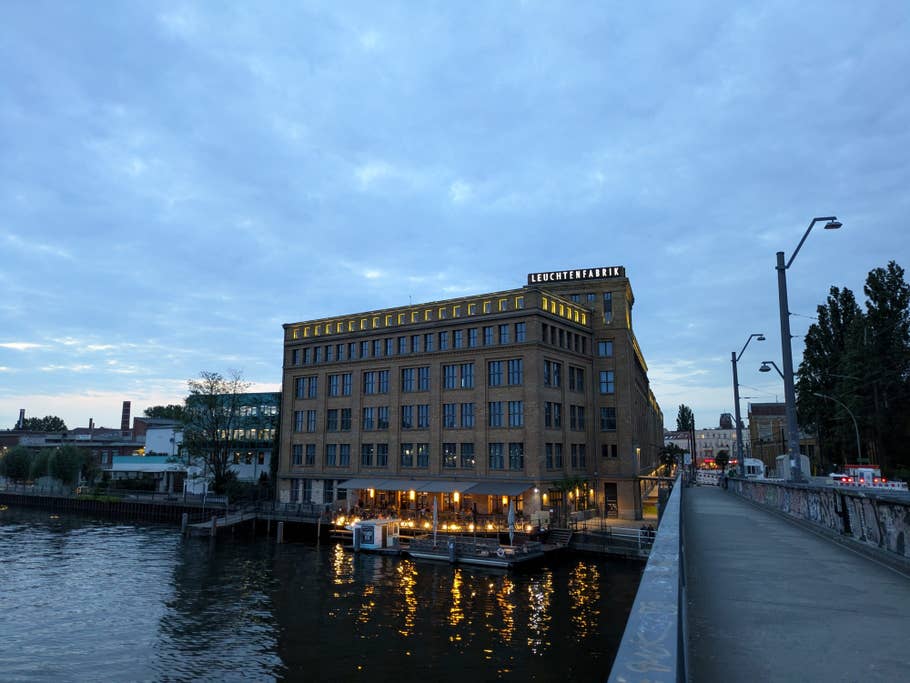 Google Pixel 8a: Main camera