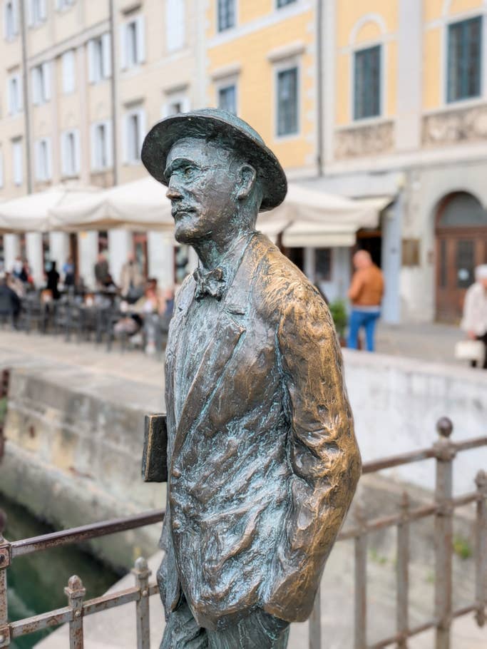 Google Pixel 8a: Main camera - Portrait mode on