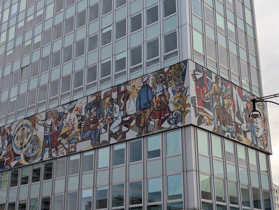 Google Pixel 9 Pro: Main camera (2x digital zoom)