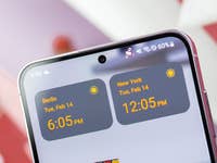 Satellite messaging mockup icon on the Galaxy S24