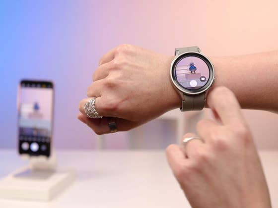 Zooming made easy: A guide to the Galaxy Watch 5 (Pro) camera controls