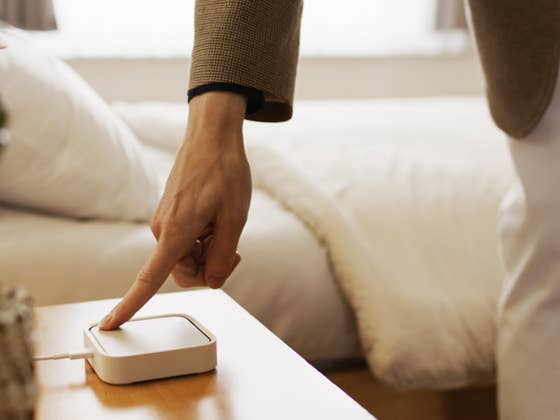 Samsung SmartThings Station can both charge and find your phone