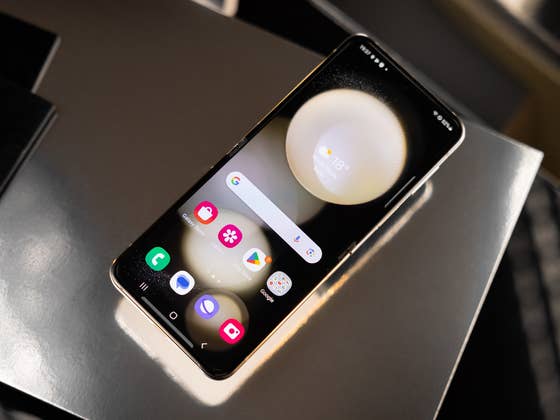 Ugly No More: Galaxy Z Flip 6 Could Finally Remove the Crease