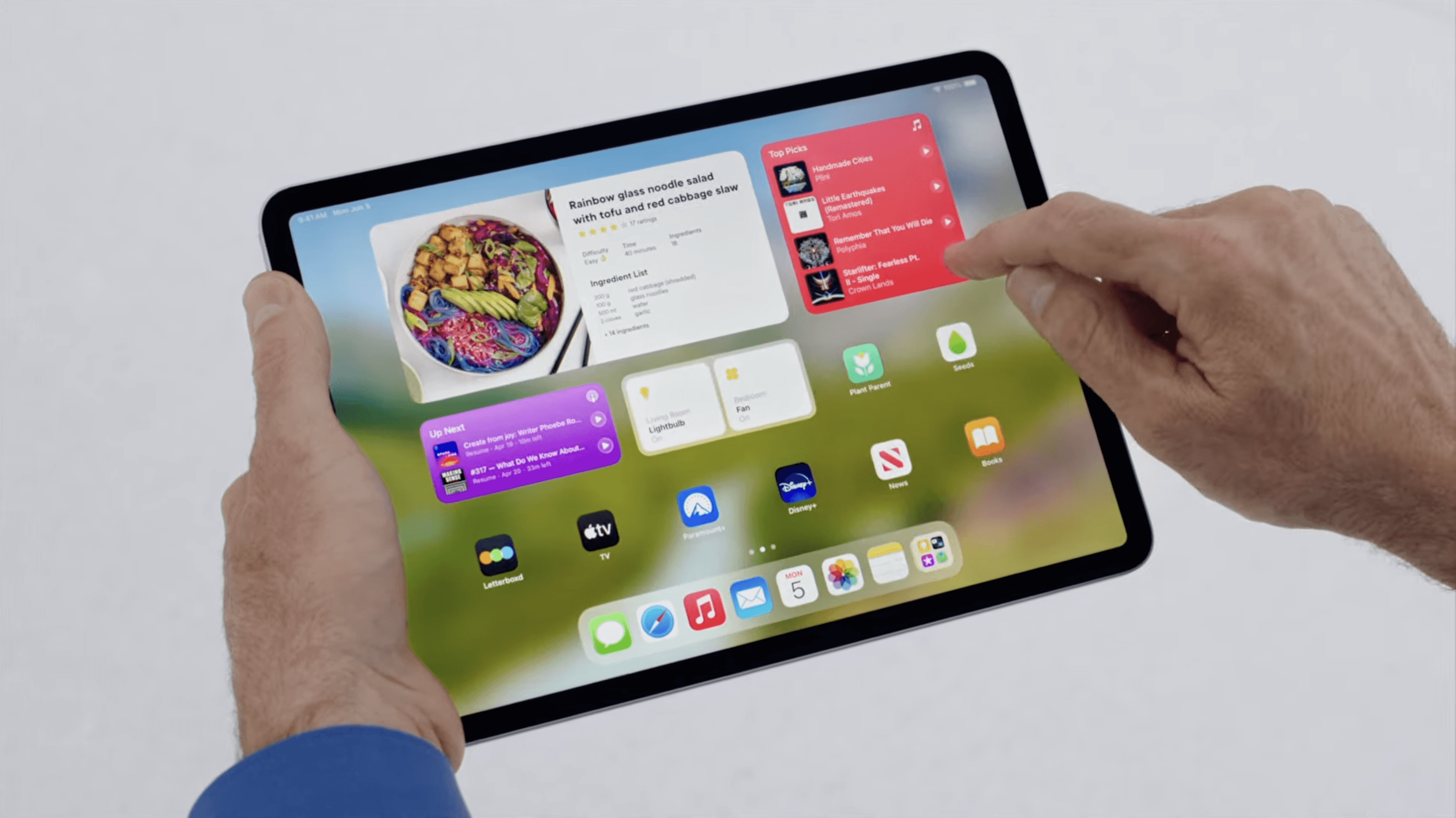 iPadOS 17 adds widgets to tablets iPadOS 17 adds widgets to tablets