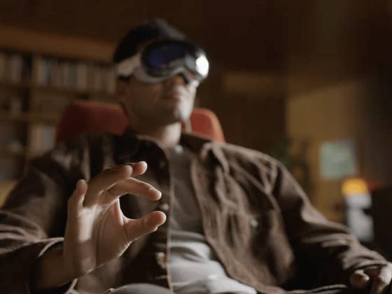 Apple Vision Pro Won’t Get Netflix and YouTube Apps at Launch