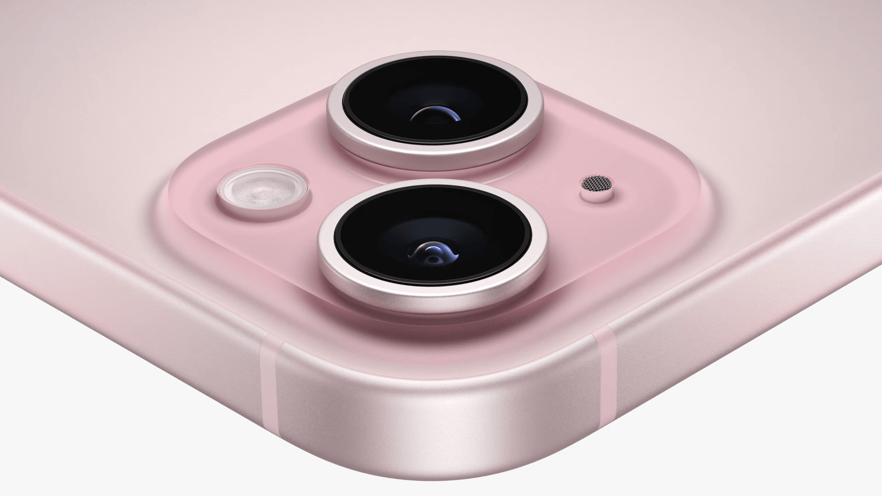 Apple iPhone 15 Camera Module Highlighted