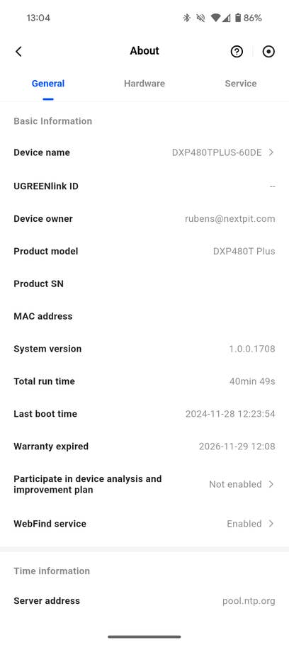 Screenshots from the Ugreen NAS mobile app