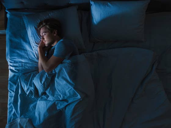 Want Better Sleep Tracking Scores? Just Do This 10-Minute Habit Daily