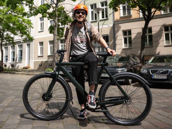 First Look: Is the VanMoof S4 Superior to the S5?