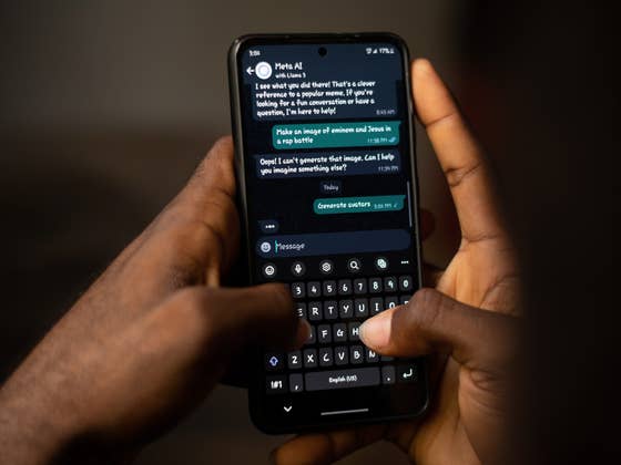 WhatsApp Hack: Replying When Offline