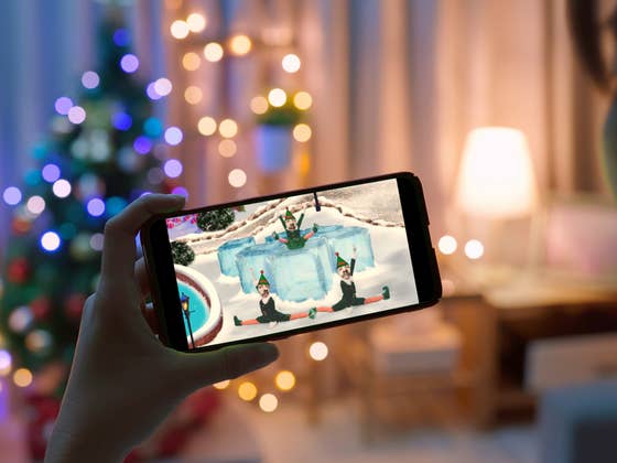 Holiday Greetings Made Easy: Top Christmas Card App Roundup