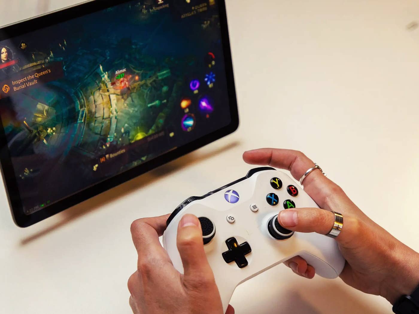 Google Pixel Tablet gaming with the Xbox controller connected.