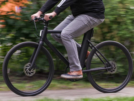 Patent Alert: Apple Watch Gears Up for E-Bike Sport Modes Integration