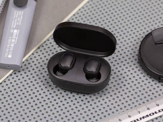 Redmi AirDots review: impossible to find better for 30 bucks