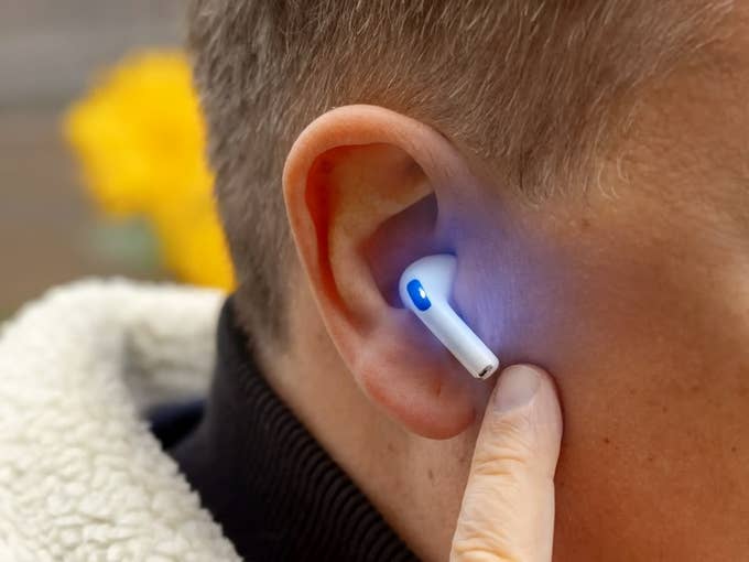 Apple AirPods Pro 3 edited image