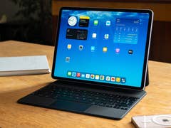 Apple iPad Air 2024 with Magic Keyboard