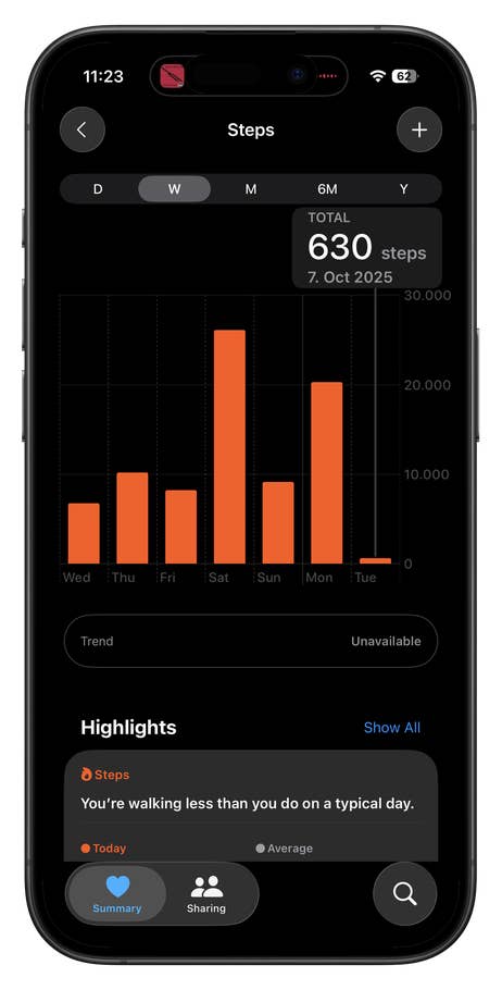 Apple Watch SE 3 step tracking screen shows 630 steps for October 7, 2025.
