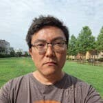 Samsung Galaxy A54 review sample: Wide-angle selfie Samsung Galaxy A54 review sample: Wide-angle selfie