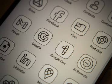 With paper display: This cell phone changes the way we see