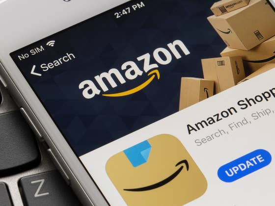 Gone in a Flash: Amazon, PayPal, and Small Players Suffer from Phishing