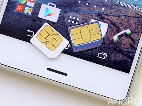 How to insert a SIM card into the Xperia Z3