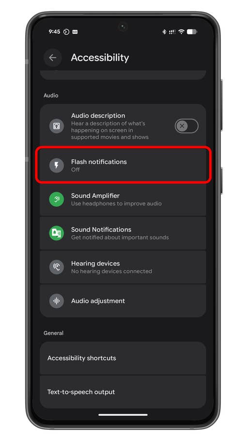 Accessibility settings on an Android device with u0027Flash notificationsu0027 option displayed as u0027Offu0027.