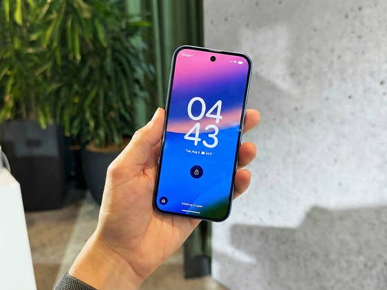 Google Stopped Taking Profit: Pixel 10 Slashed by $250 in Doorbuster Deal