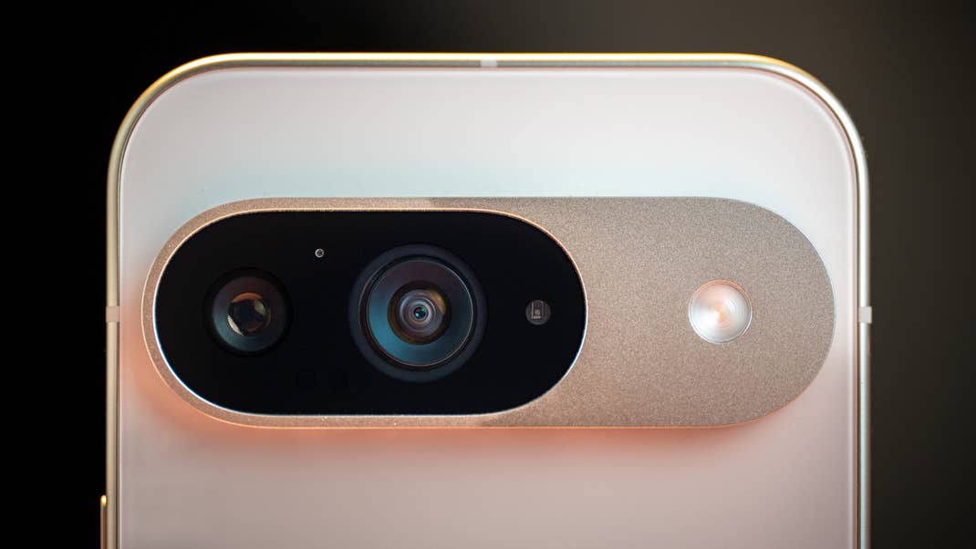 The 50 MP ultra-wide angle camera is now improved while the main camera remained unchanged. The 50 MP ultra-wide angle camera is now improved while the main camera remained unchanged.