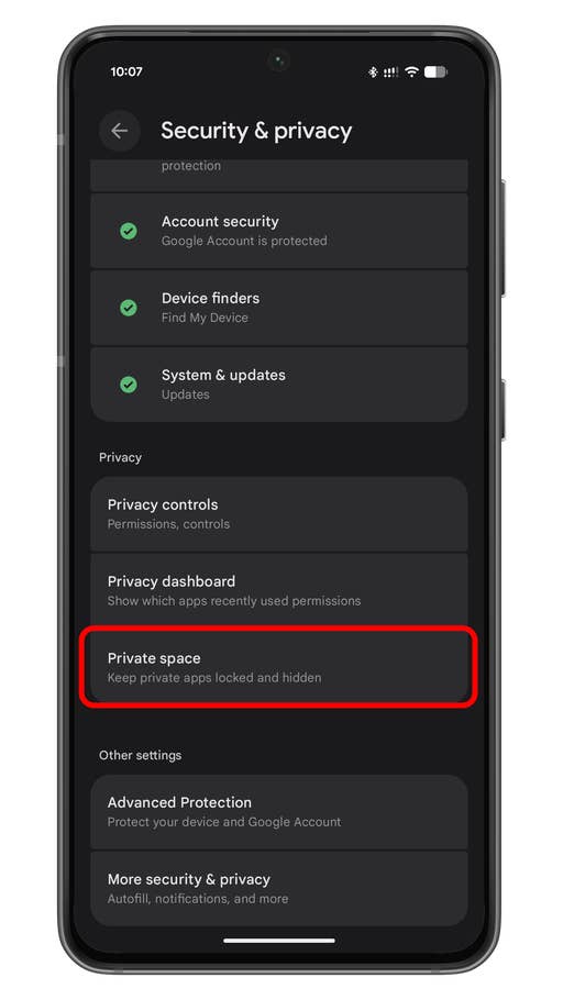Settings screen on an Android device showing u0027Security u0026 privacyu0027 options.
