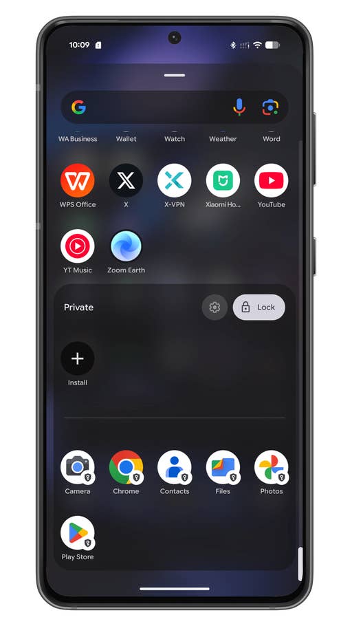 Smartphone screen displaying various app icons and a Google search bar.