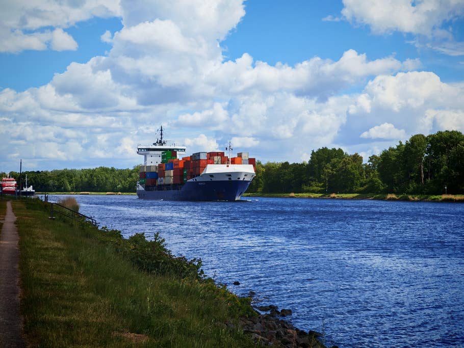 Honor 400 Pro sample photo taken by the telephoto camera.