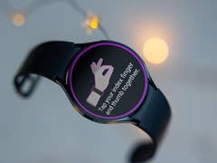 How to use Universal Gestures on Samsung Galaxy Watch like a pro