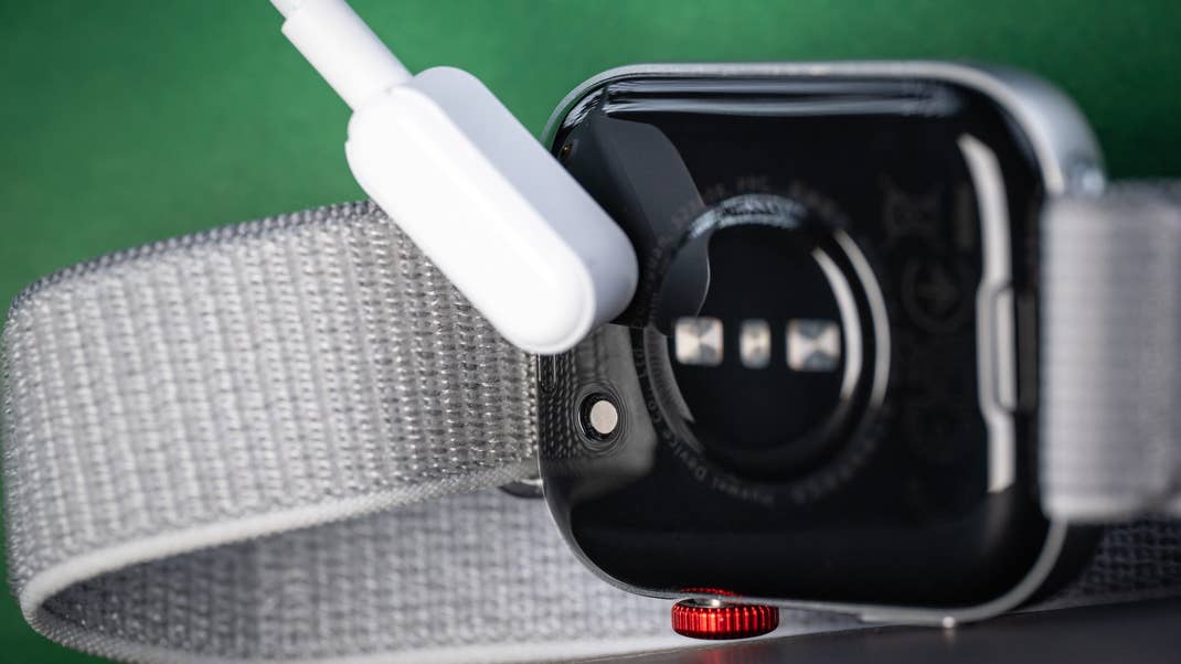 You will have to use a proprietary charger with the Huawei Watch Fit 3.