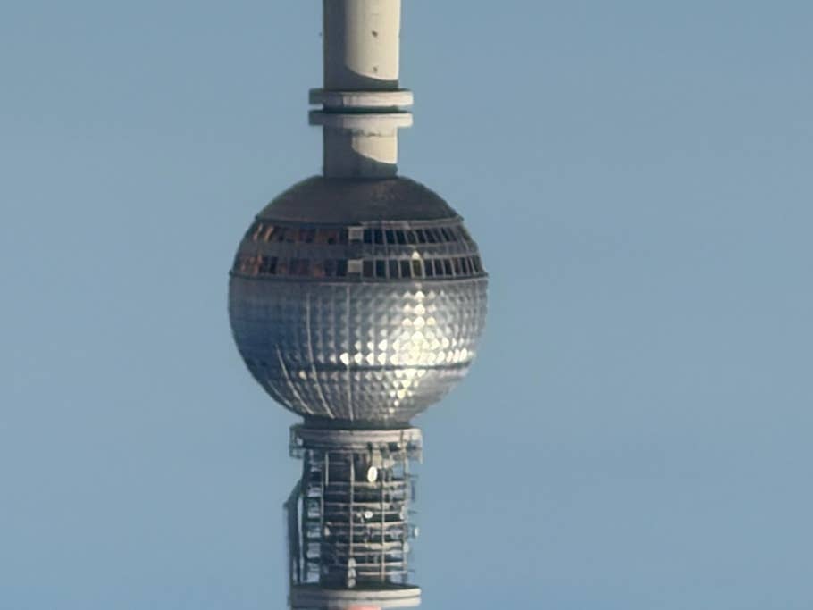 iPhone 17 Pro photo gallery