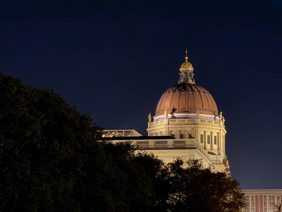 iPhone 17 Pro photo gallery