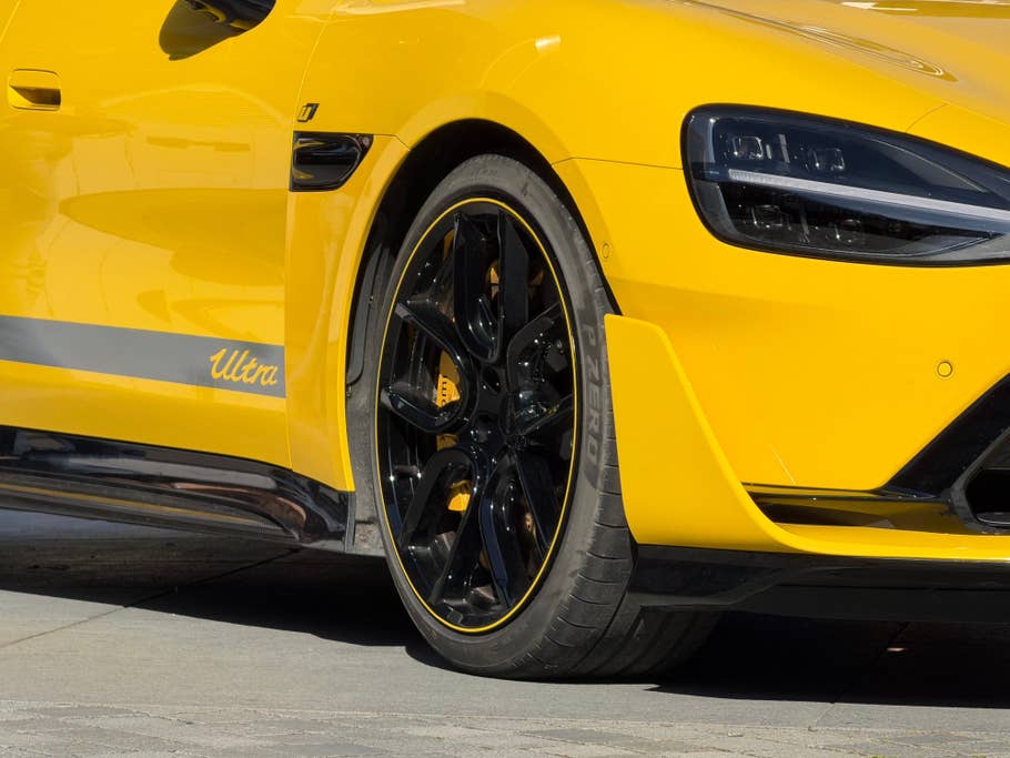 iPhone 17 Pro photo gallery