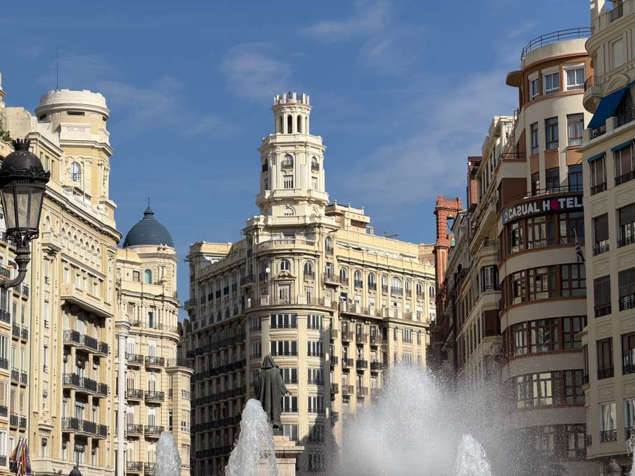 iPhone 17 Pro photo gallery